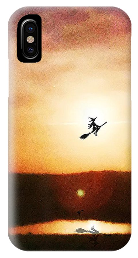 Traveling By Moonlight - Phone Case