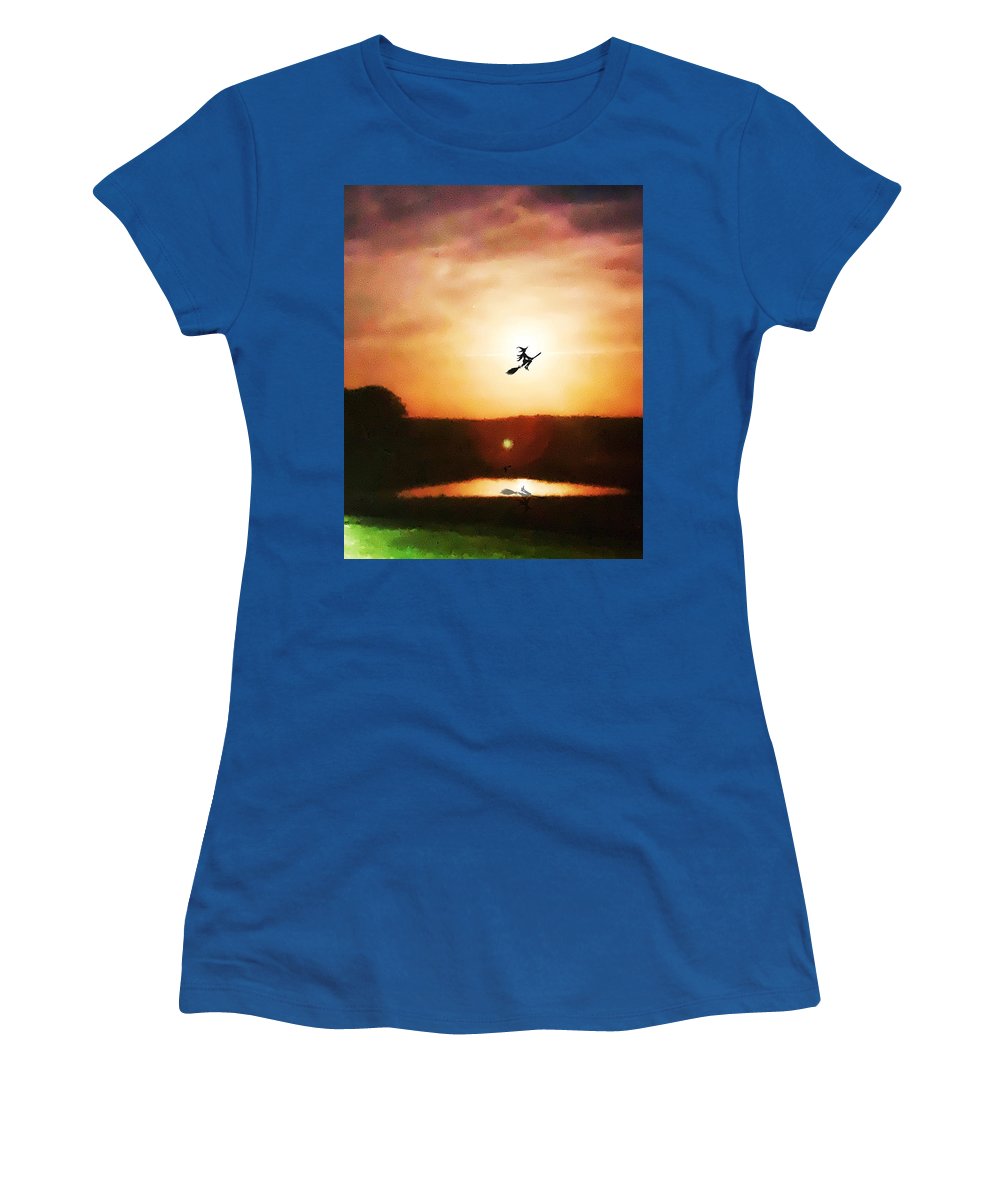 Traveling By Moonlight - Women's T-Shirt