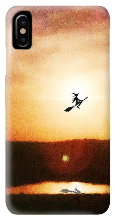 Traveling By Moonlight - Phone Case