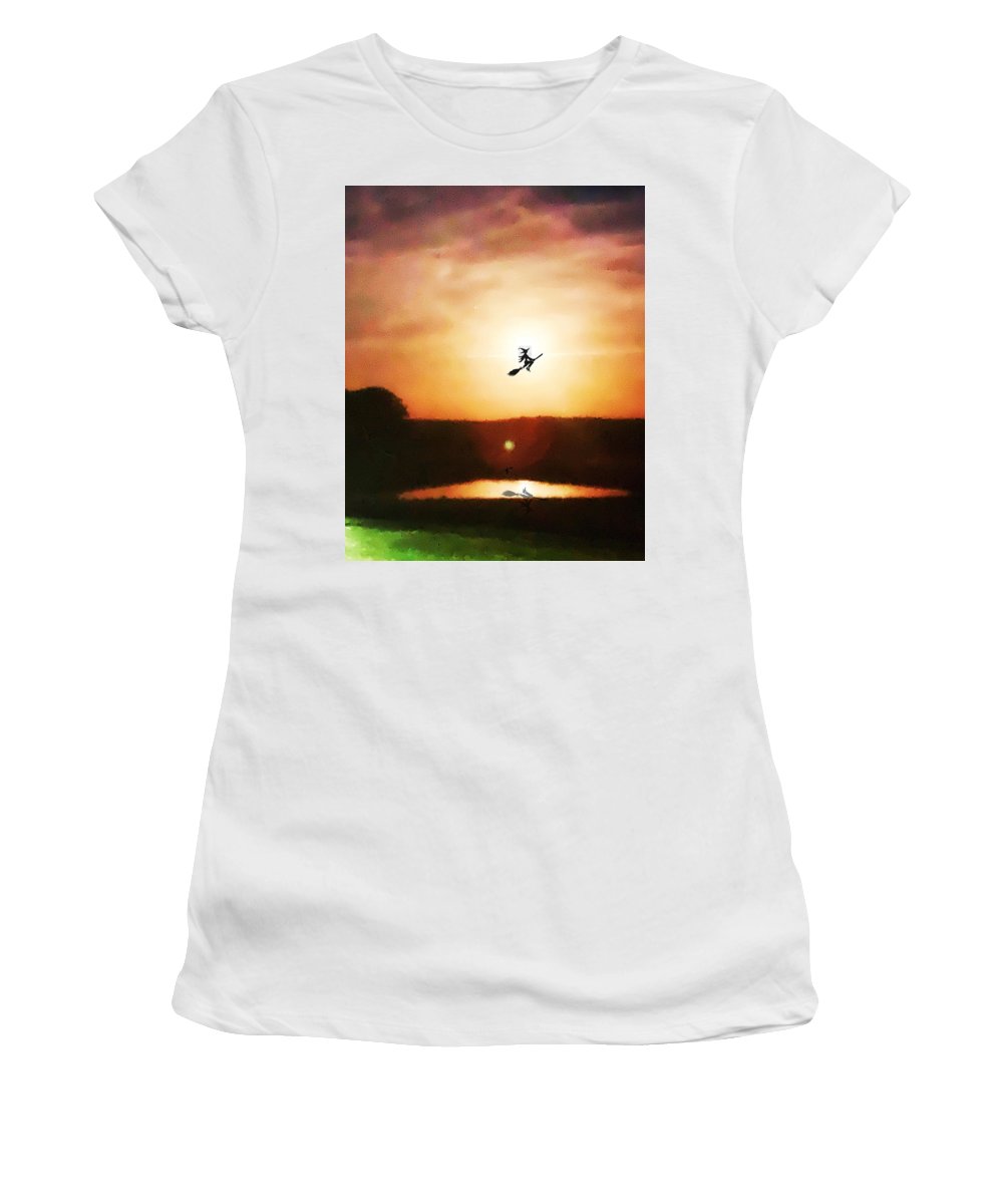 Traveling By Moonlight - Women's T-Shirt