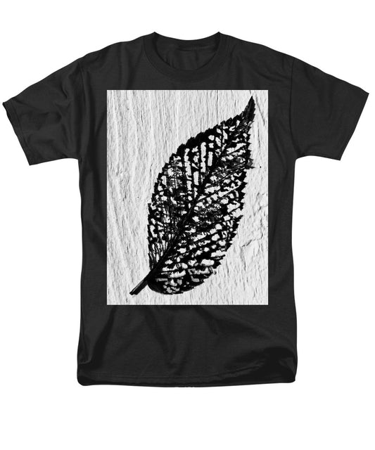 Weathered Leaf - Men's T-Shirt  (Regular Fit)