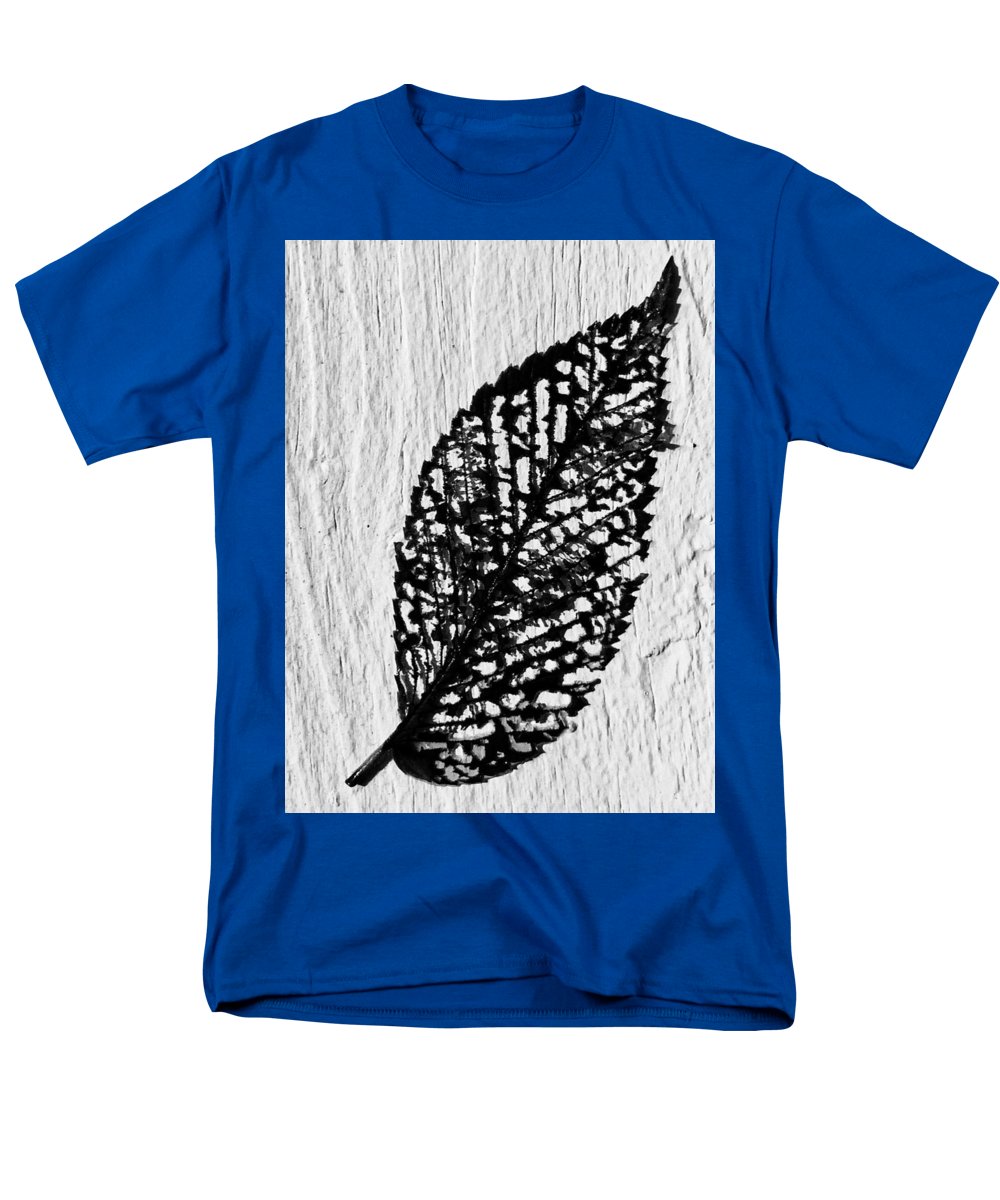 Weathered Leaf - Men's T-Shirt  (Regular Fit)