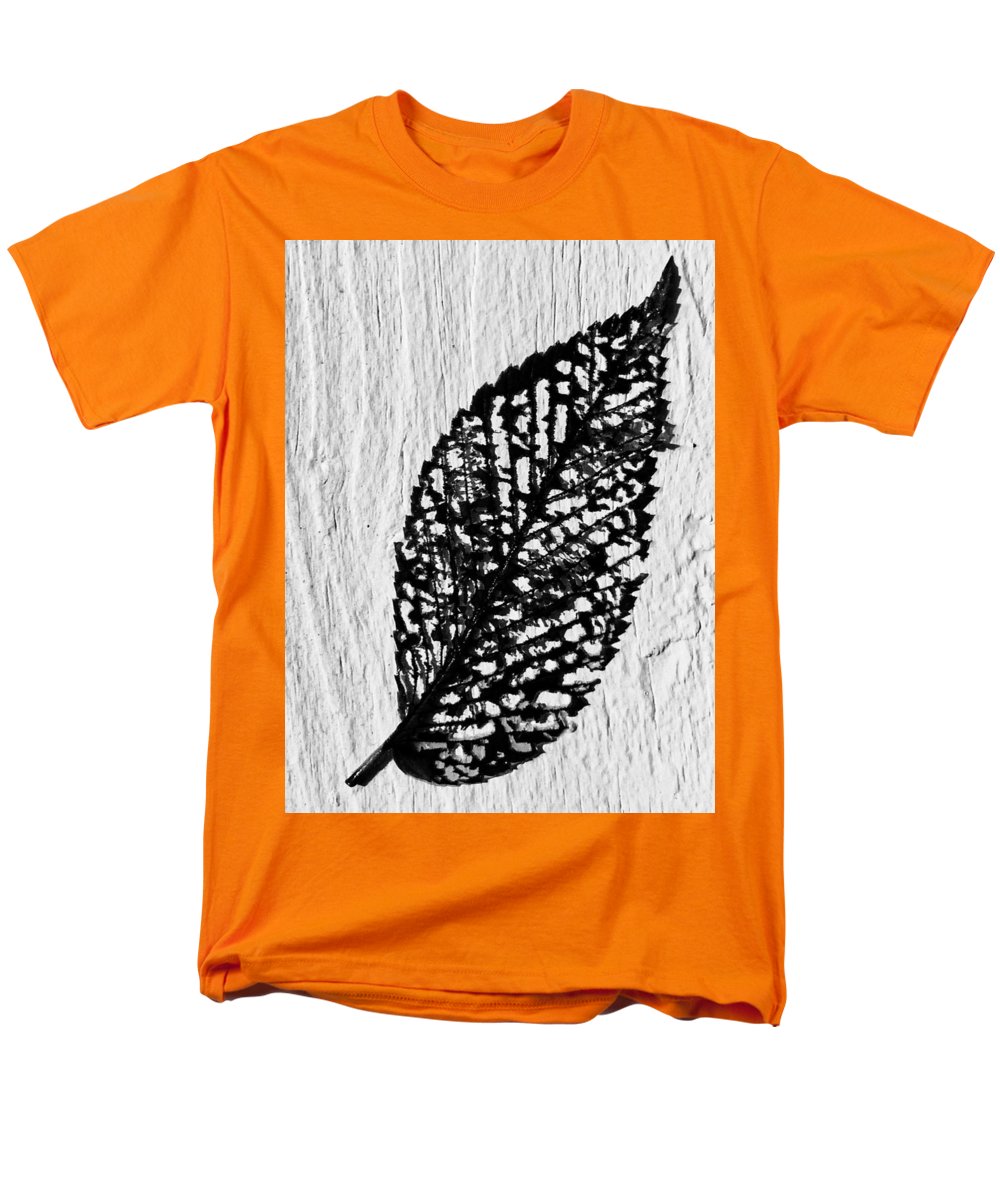 Weathered Leaf - Men's T-Shirt  (Regular Fit)